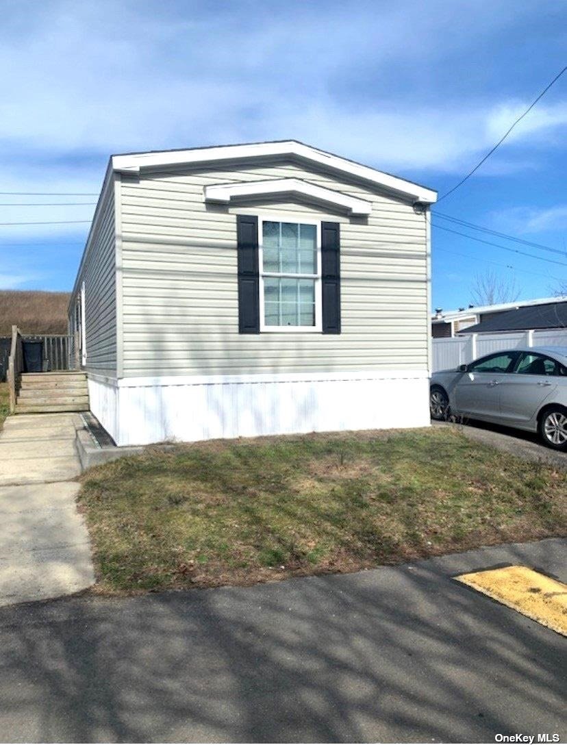 #1 photo, 1137-93 Lincoln Avenue, 東長島 Holbrook , NY 11741