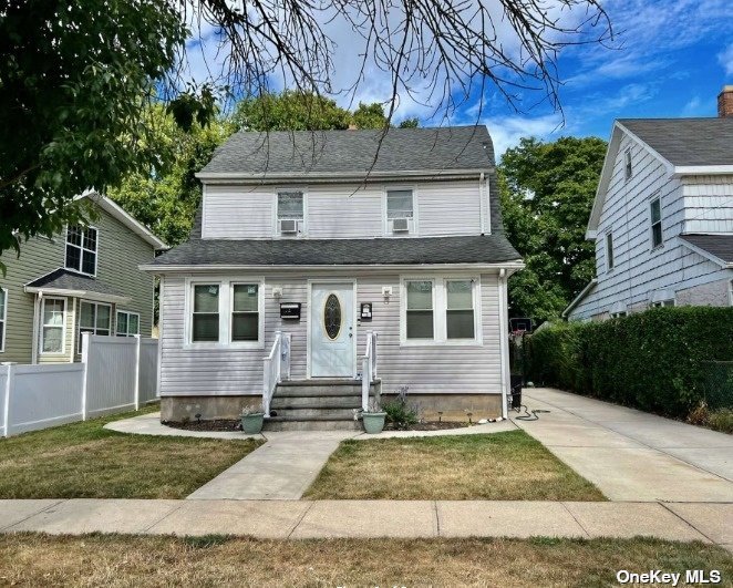 #1 photo, 21 Hudson Place, 長島 Hempstead , NY 11550