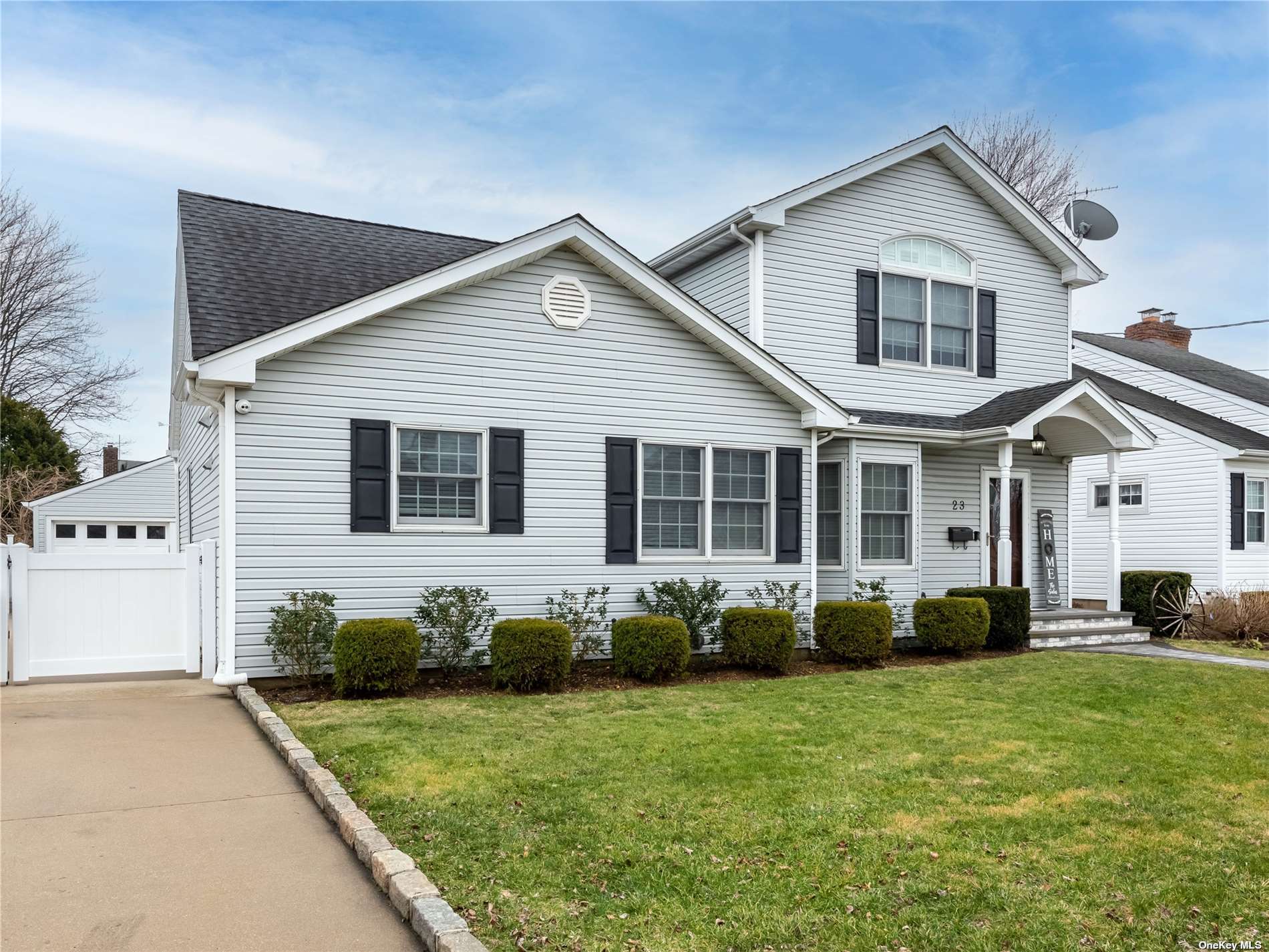 #1 photo, 23 E Jefferson Avenue, 长岛 Mineola , NY 11501