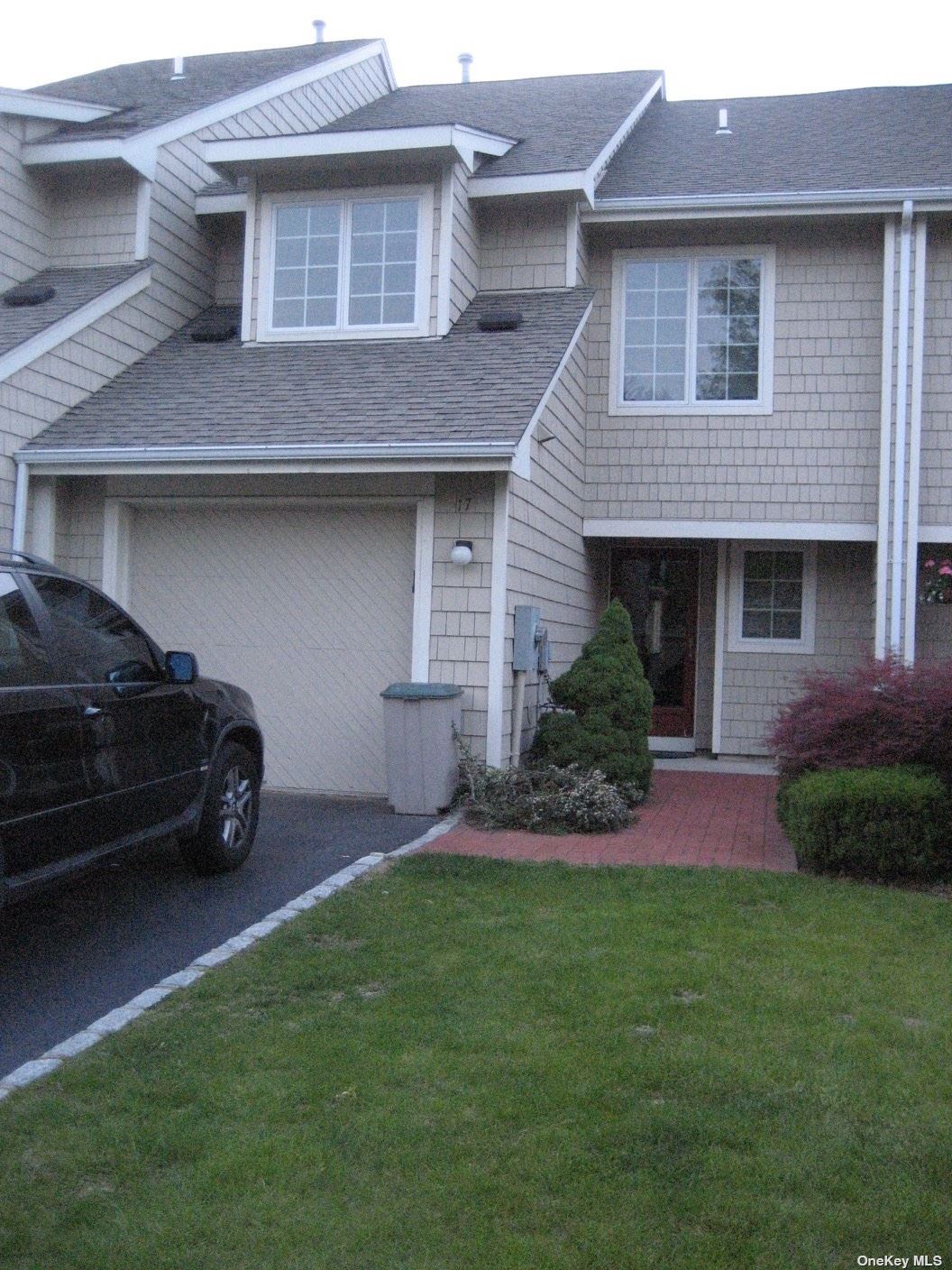 #1 photo, 17 Doral. Lane, 東長島 海湾 Bay Shore , NY 11706