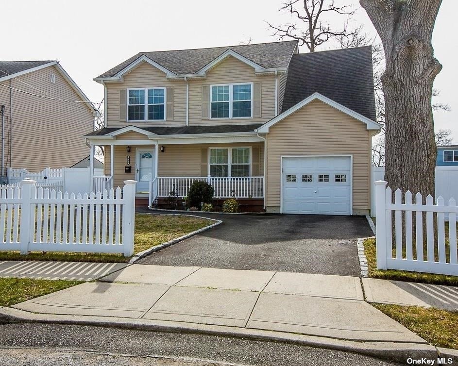 #1 photo, 316 Abbington, 東長島 Copiague , NY 11726