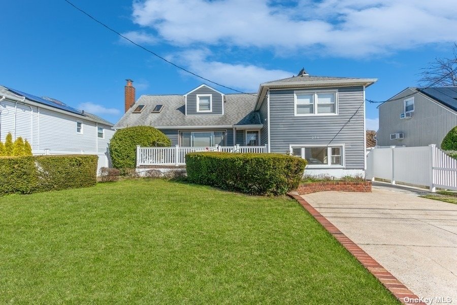 #1 photo, 270 Lincoln Avenue, 長島 島公園 Island Park , NY 11558