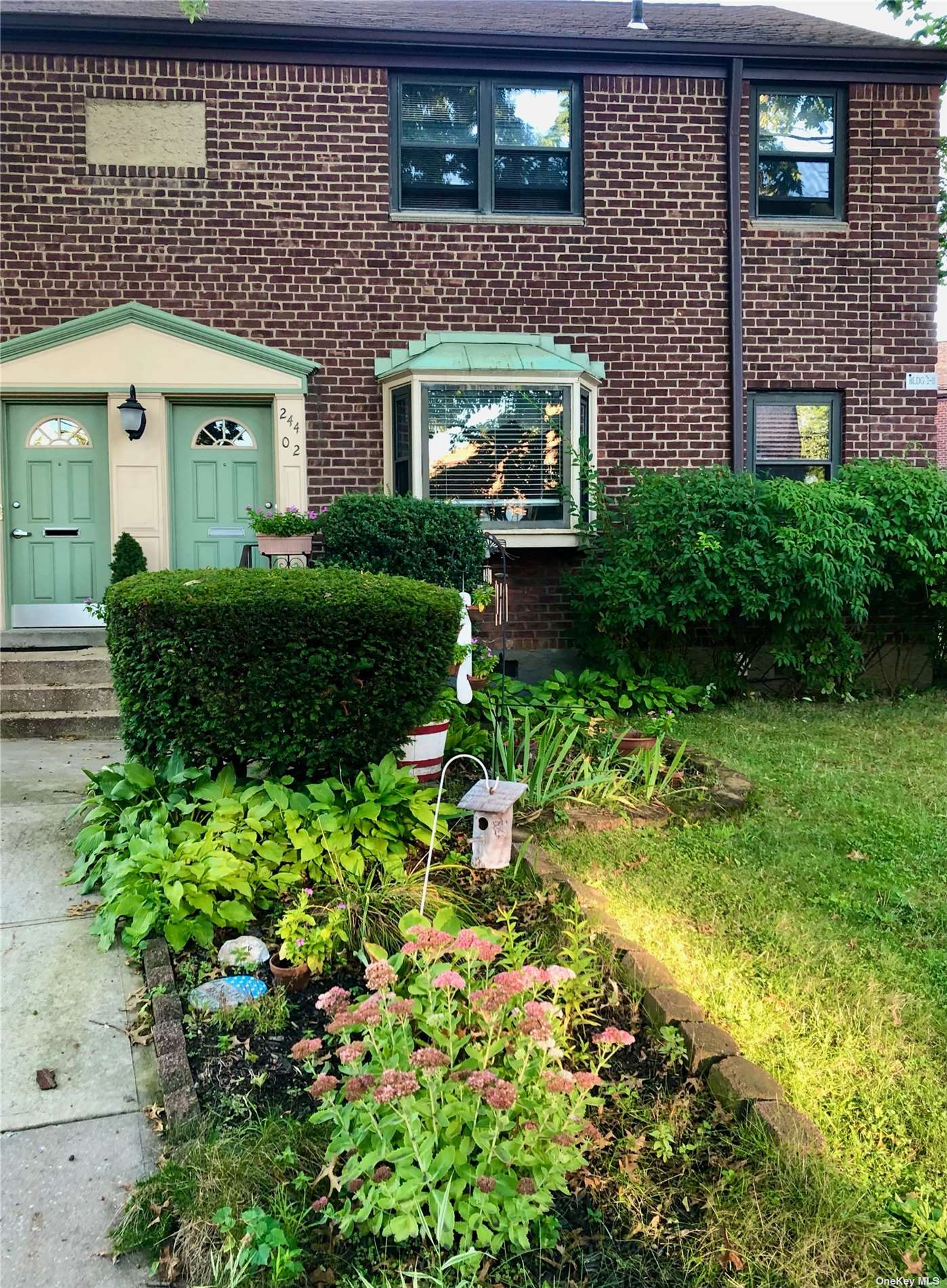 #1 photo, 244-02 57th Drive, 皇后區 道格拉斯頓 Douglaston , NY 11362