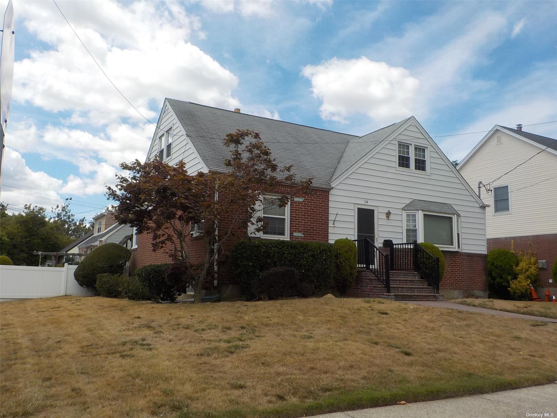 #1 photo, 14 Gotham Street, 長島 Valley Stream , NY 11581