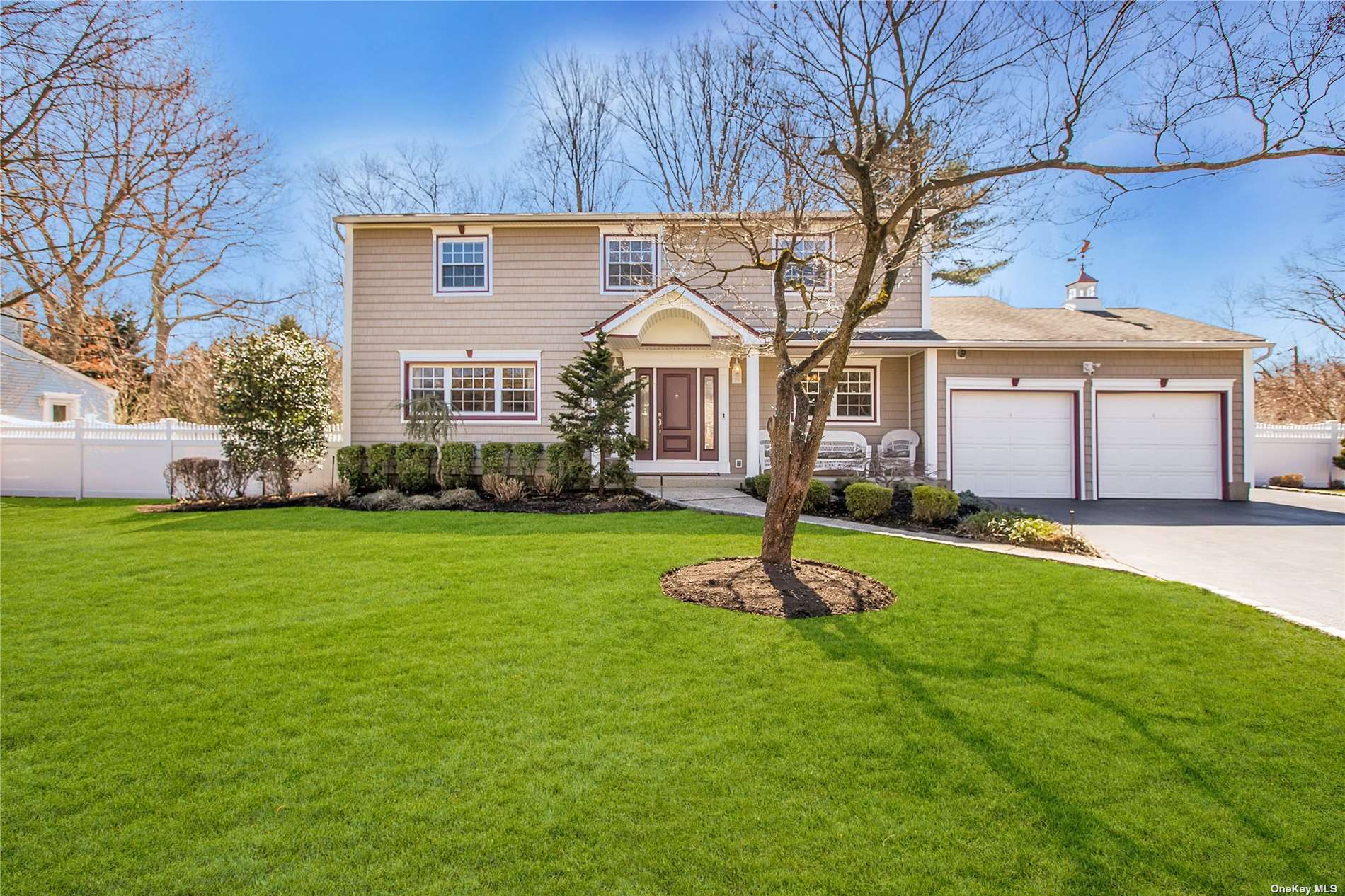 #1 photo, 18 Burgundy Lane, 东长岛 Nesconset , NY 11767