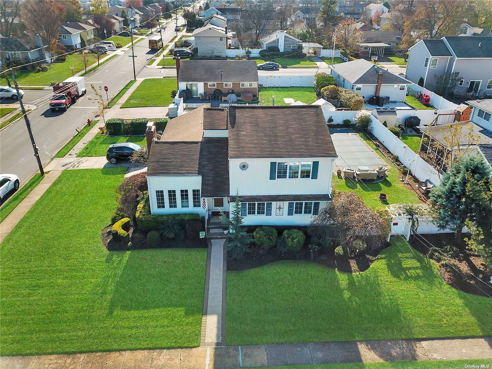 #1 photo, 236 Henry Street, ナッソー郡 Massapequa Park , NY 11762