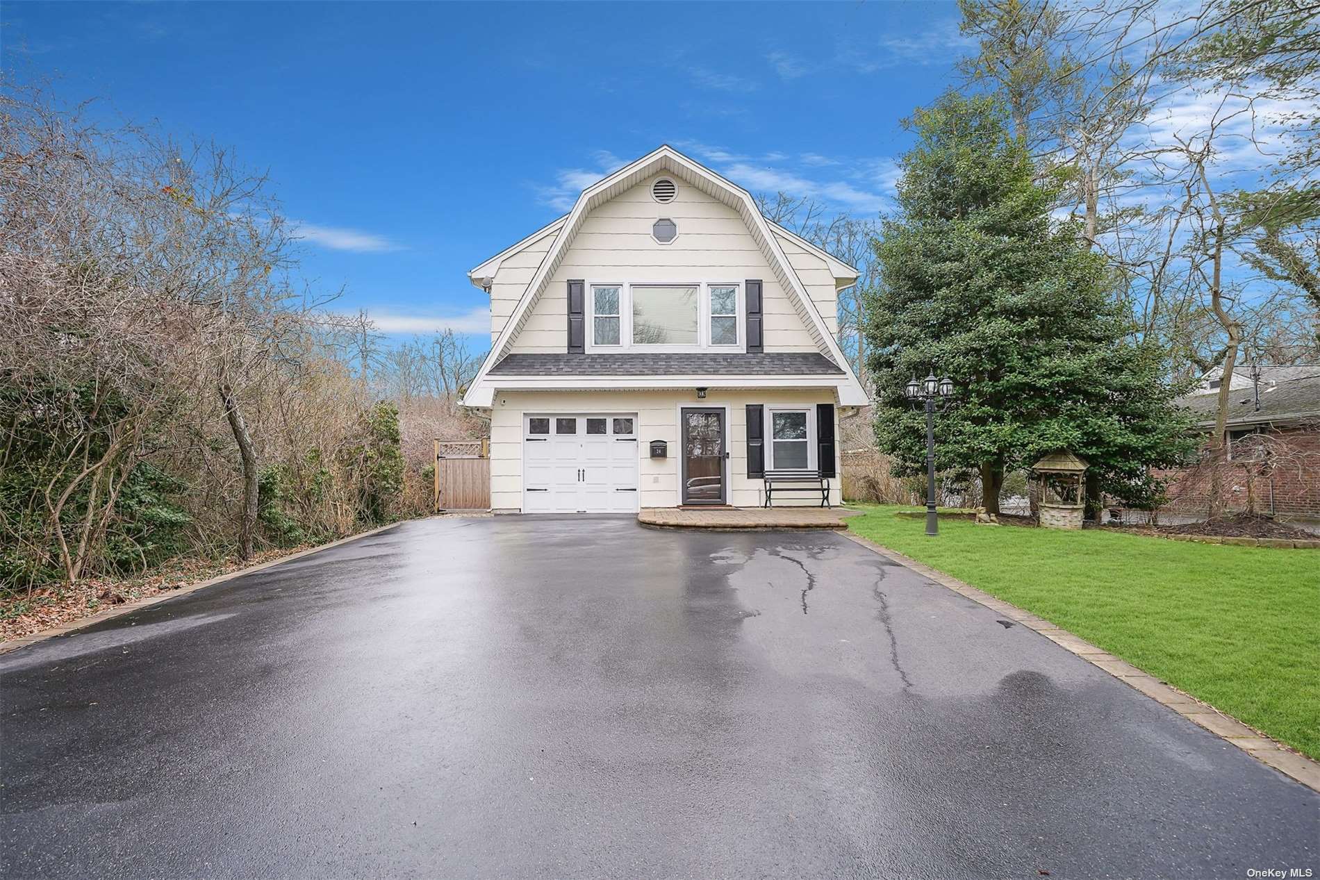 #1 photo, 24 Lakeview Avenue, サフォーク郡 West Islip , NY 11795