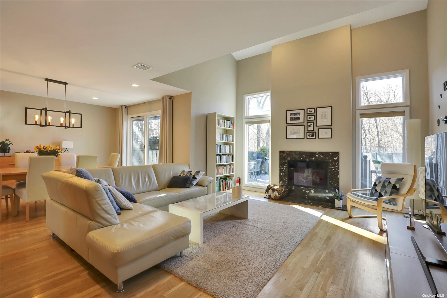 #1 photo, 95 Estate Drive, 長島 傑里科 Jericho , NY 11753