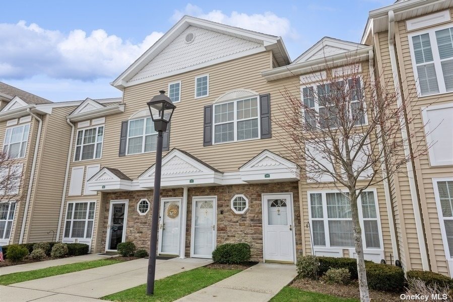 #1 photo, 191 Spring Drive, 长岛 East Meadow , NY 11554