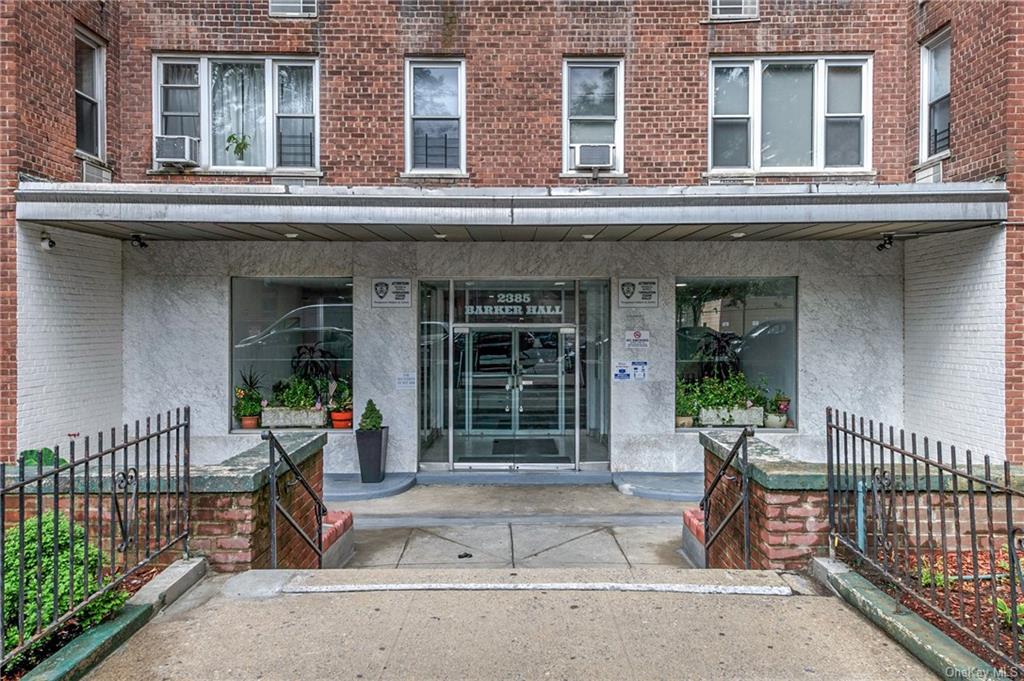 #1 photo, 2385 Barker Avenue, 布朗士 Bronx , NY 10467