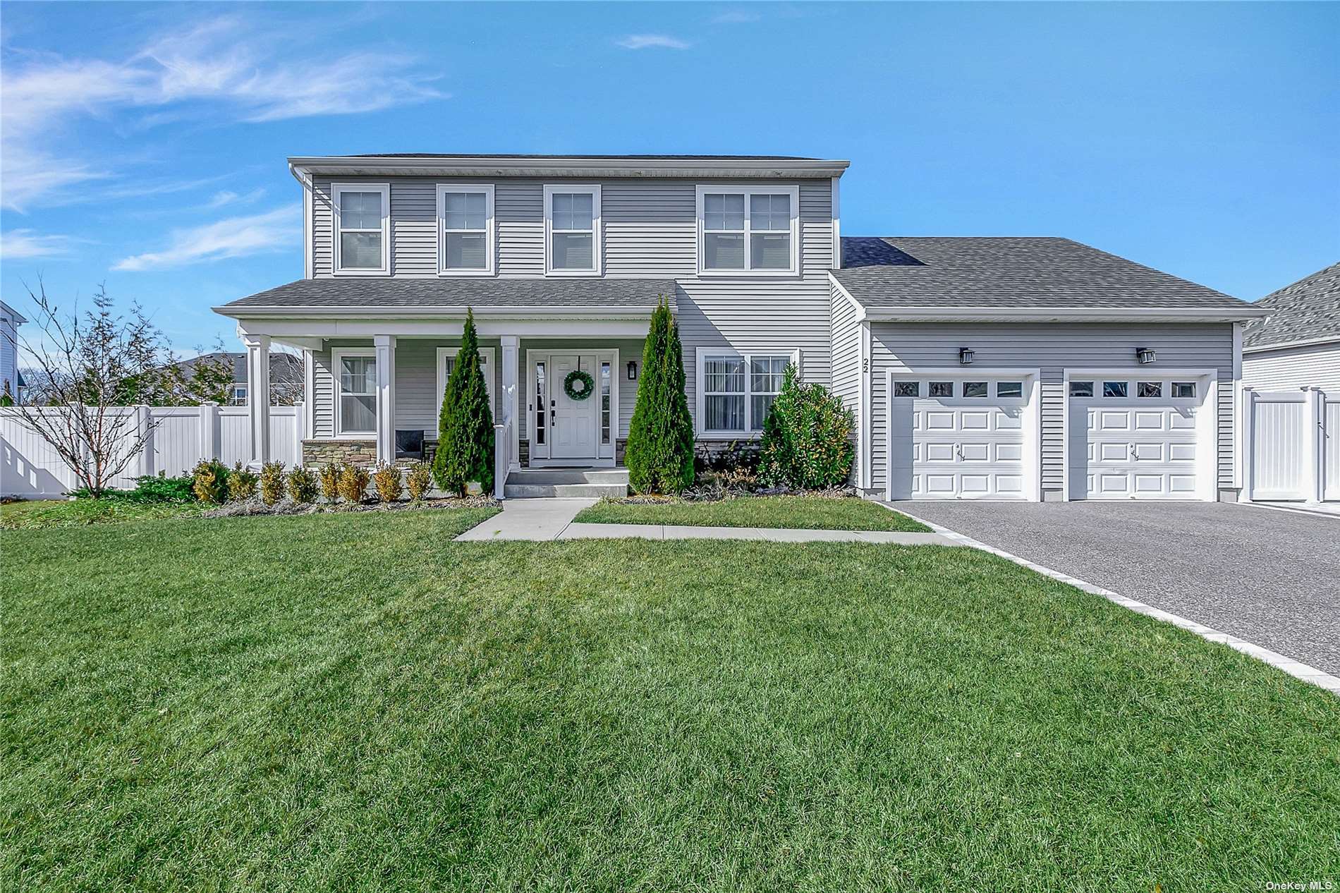 #1 photo, 22 Lilac Lane, 東長島 Ridge , NY 11961