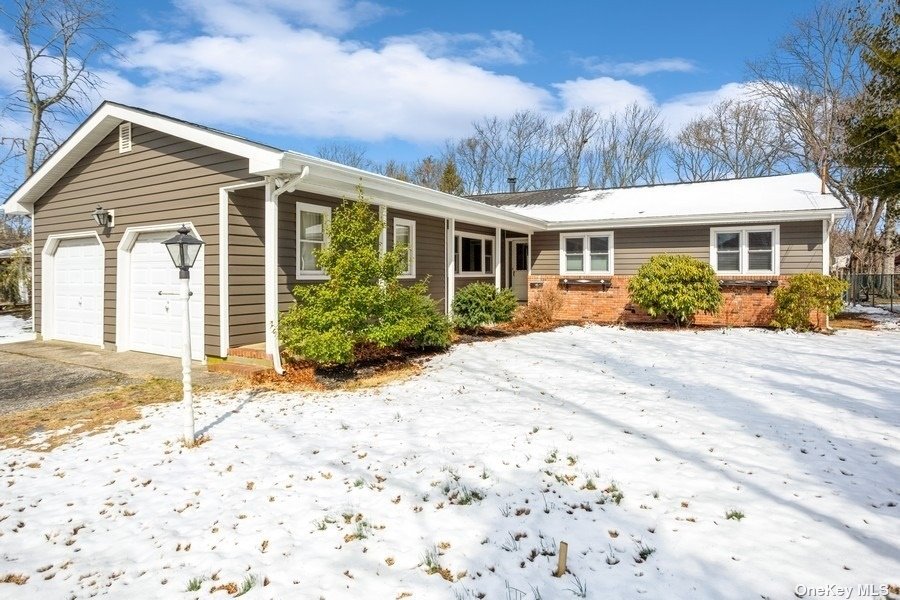 #1 photo, 41 Howard Street, 東長島 Patchogue , NY 11772