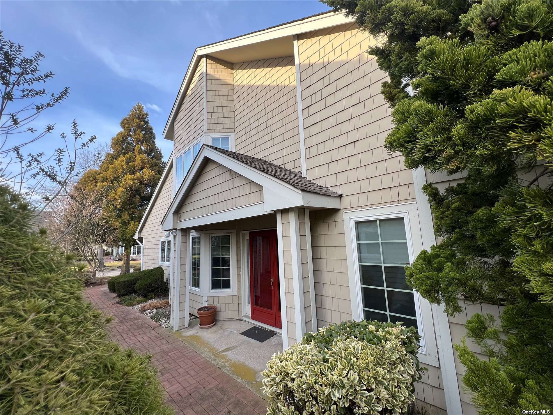 #1 photo, 16 Pleasant Lane, 東長島 海湾 Bay Shore , NY 11706