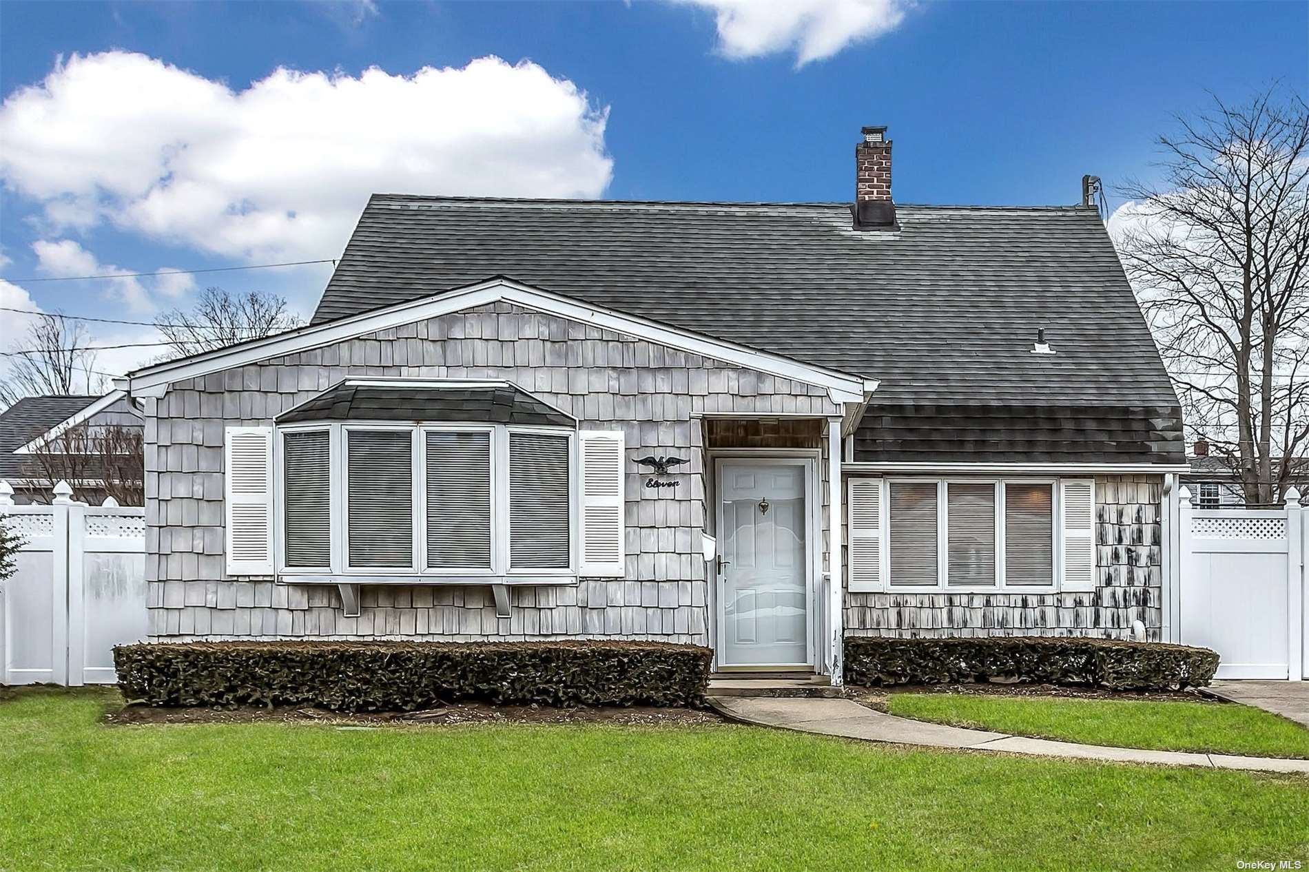 #1 photo, 11 Academy Lane, 長島 Levittown , NY 11756