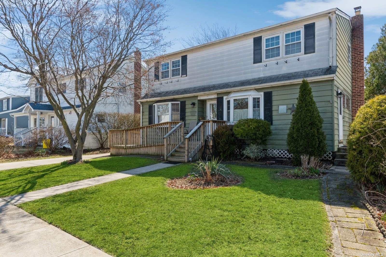 #1 photo, 216 Greenwich Avenue, 長島 Massapequa Park , NY 11762