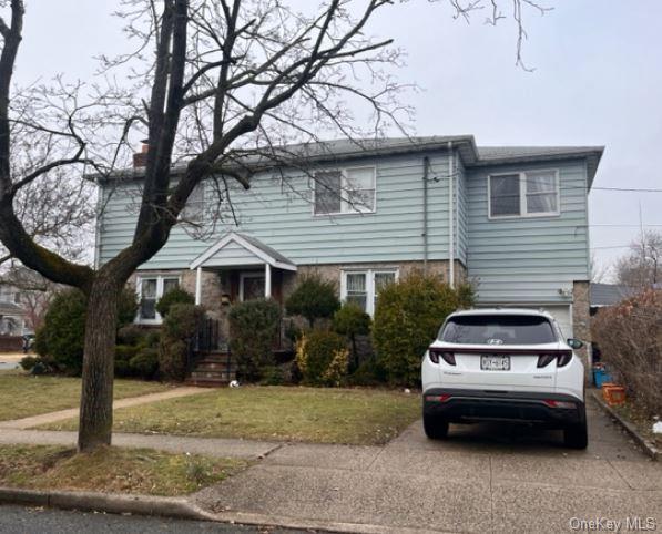 #1 photo, 136 Sylvia Lane, 长岛 New Hyde Park , NY 11040