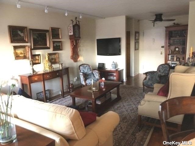 #1 photo, 138-10 Franklin Avenue, কুইন্‌স Flushing , NY 11355