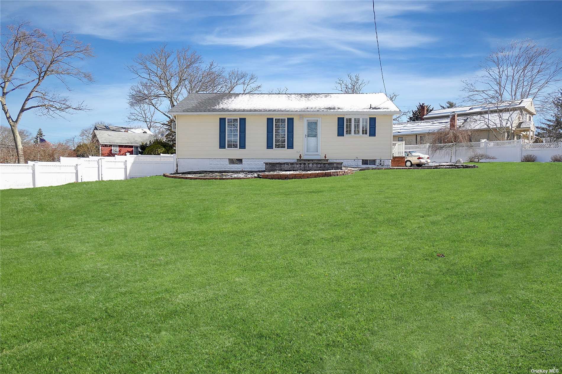 #1 photo, 23 Hill Avenue, 東長島 Nesconset , NY 11767