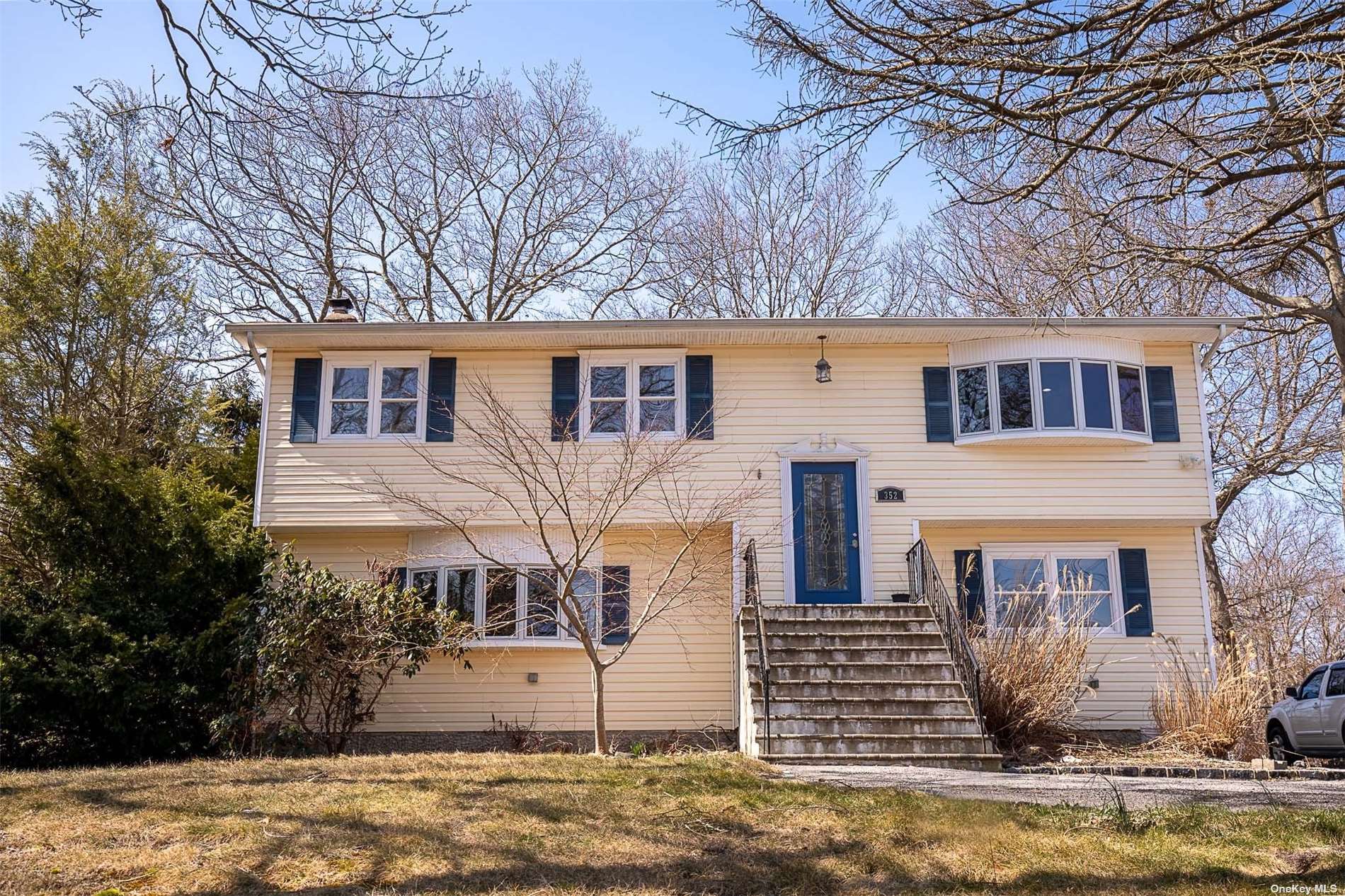 #1 photo, 352 Holbrook Road, 東長島 Ronkonkoma , NY 11779