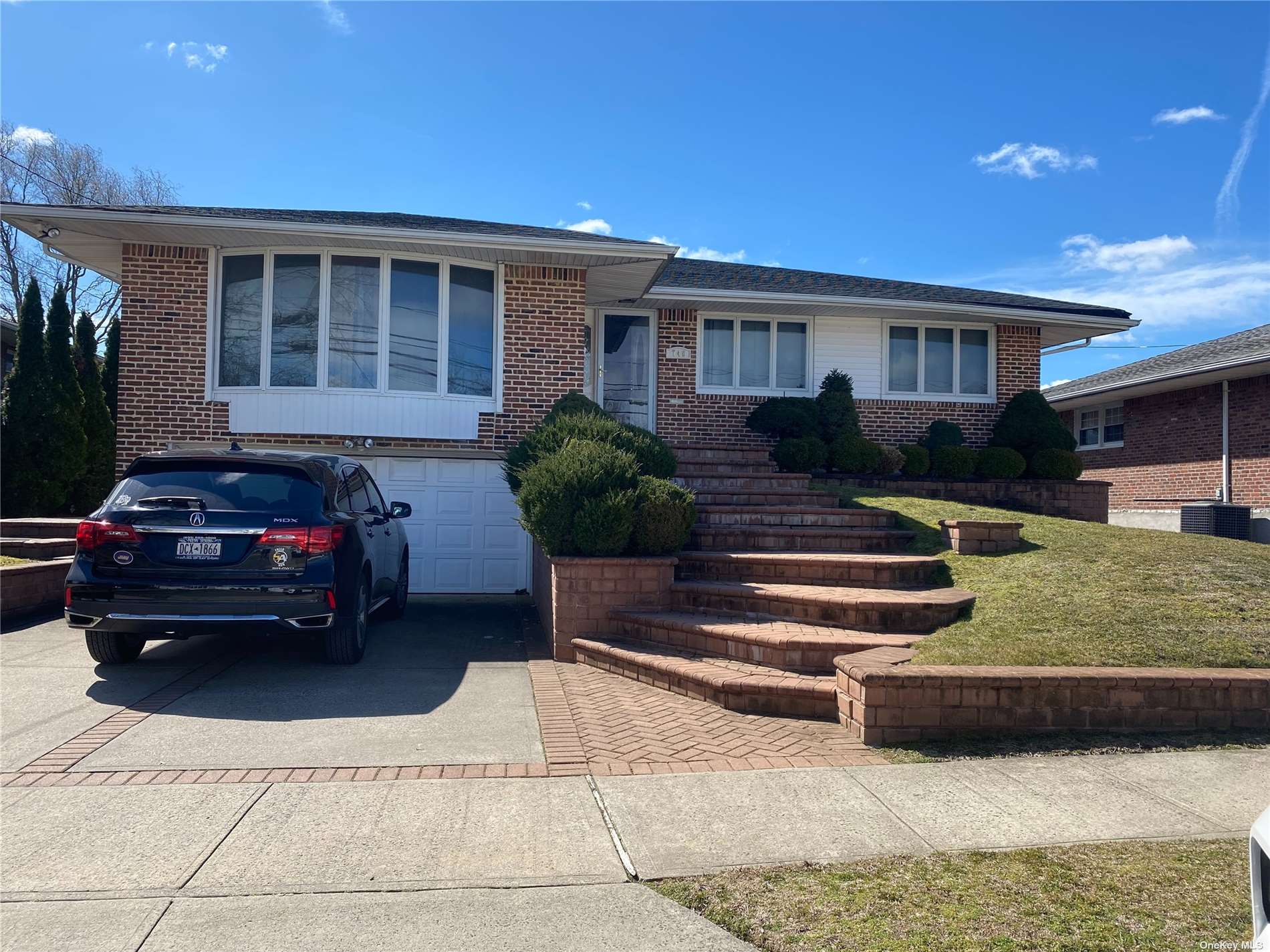 #1 photo, 740 Allwyn Street, 長島 Baldwin , NY 11510