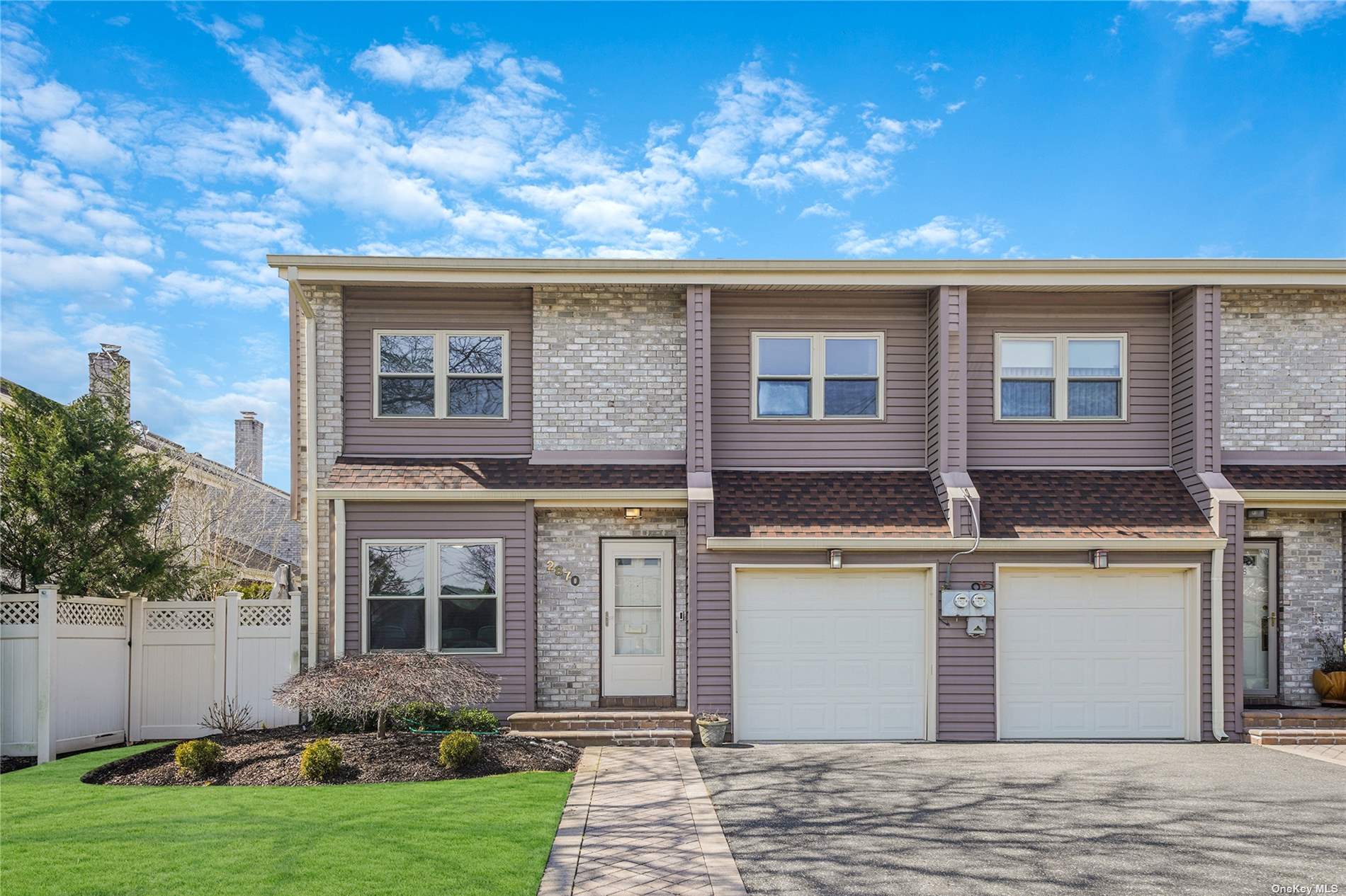 #1 photo, 2870 Rugby Road, 長島 Oceanside , NY 11572