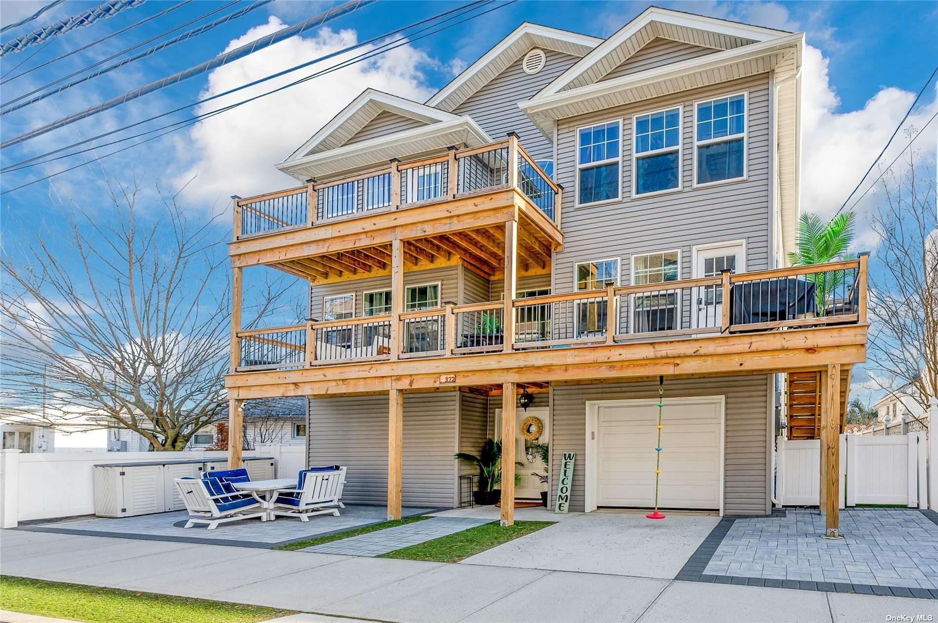 #1 photo, 372 Bay Drive, 長島 長灘 Long Beach , NY 11561