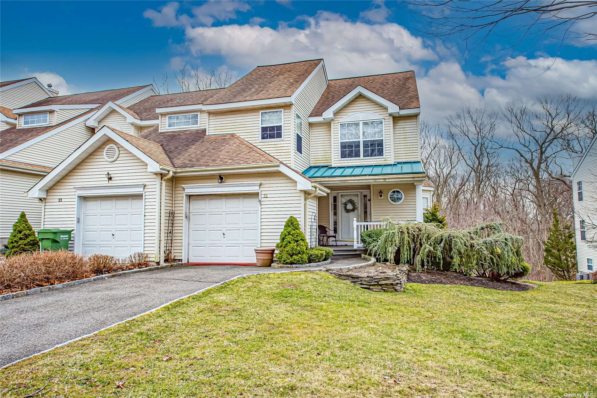 #1 photo, 12 Princess Tree Court, 東長島 Port Jefferson , NY 11777