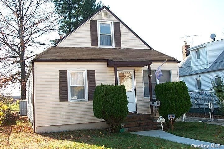 #1 photo, 1599 Madison Street, 長島 Elmont , NY 11003