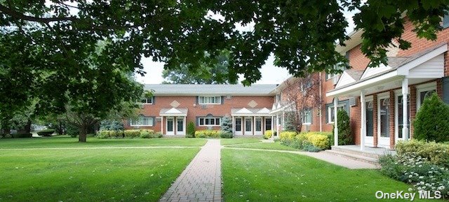 #1 photo, 125 Terryville Road, 东长岛 Port Jefferson Station , NY 11776