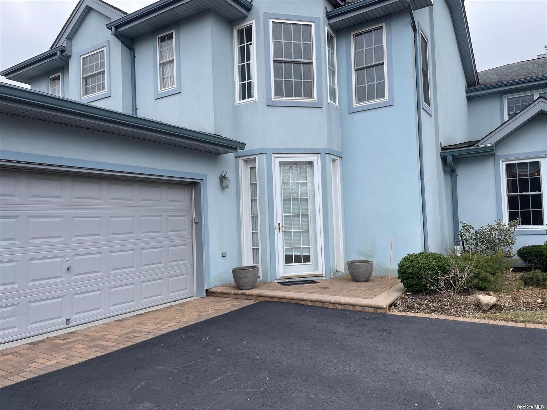 #1 photo, 592 Bardini Drive, 東長島 梅尔维尔 Melville , NY 11747