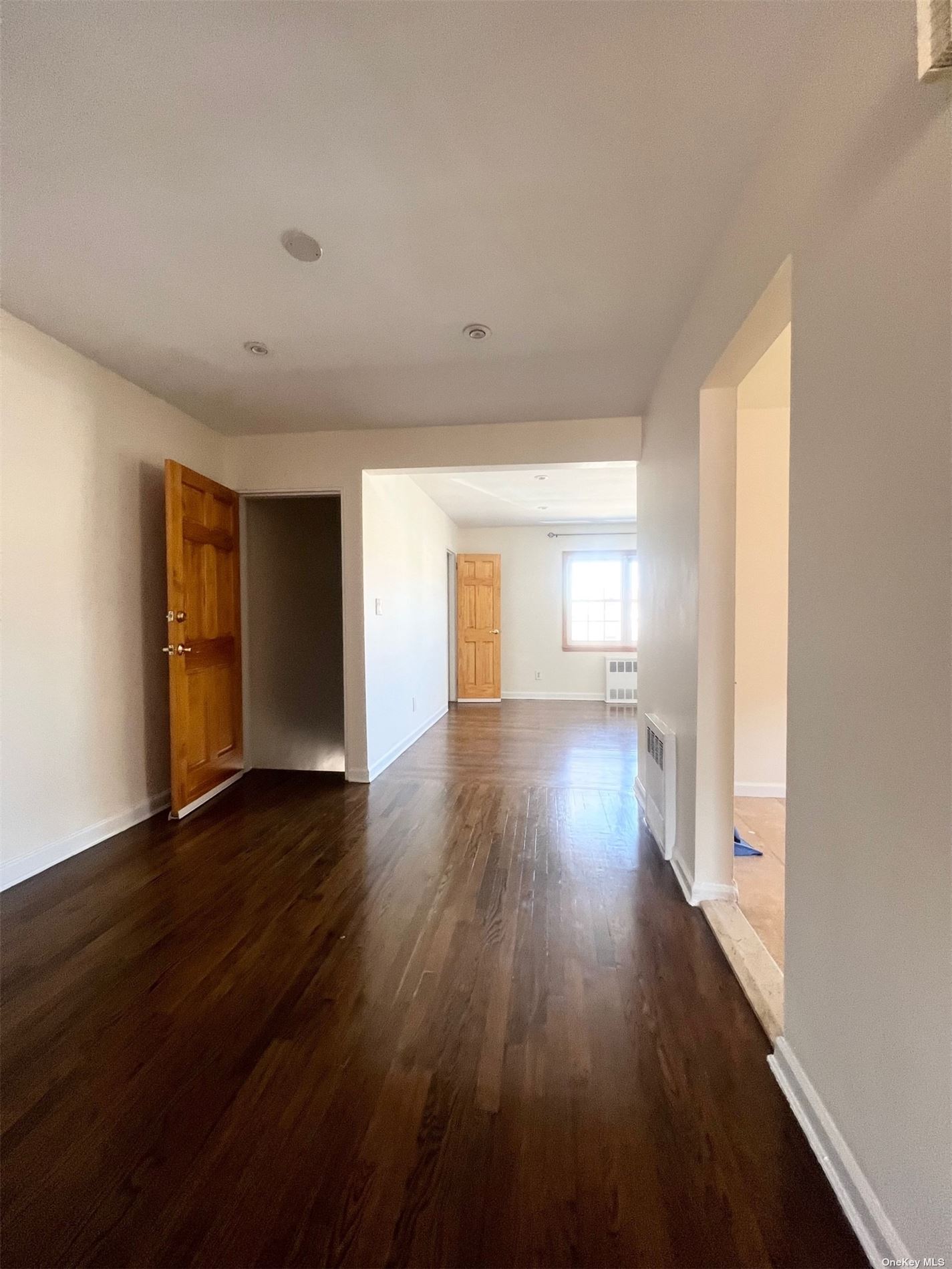 #1 photo, 214-08 40th Avenue, 皇后区 贝塞 Bayside , NY 11361