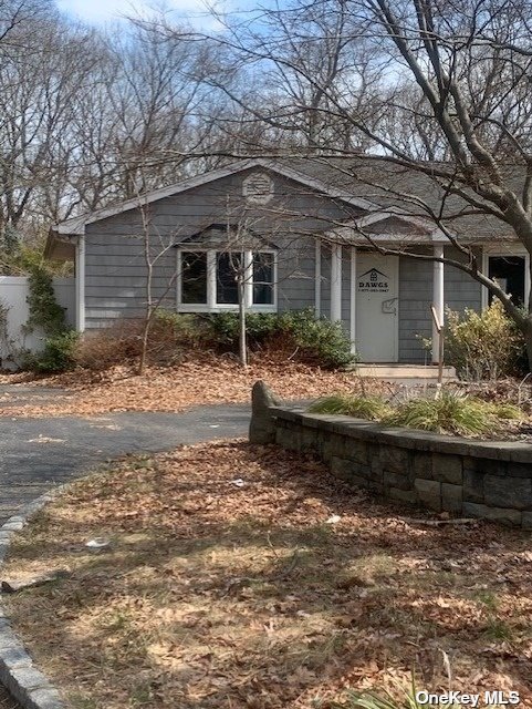 #1 photo, 137 Oxhead Road, 東長島 Centereach , NY 11720