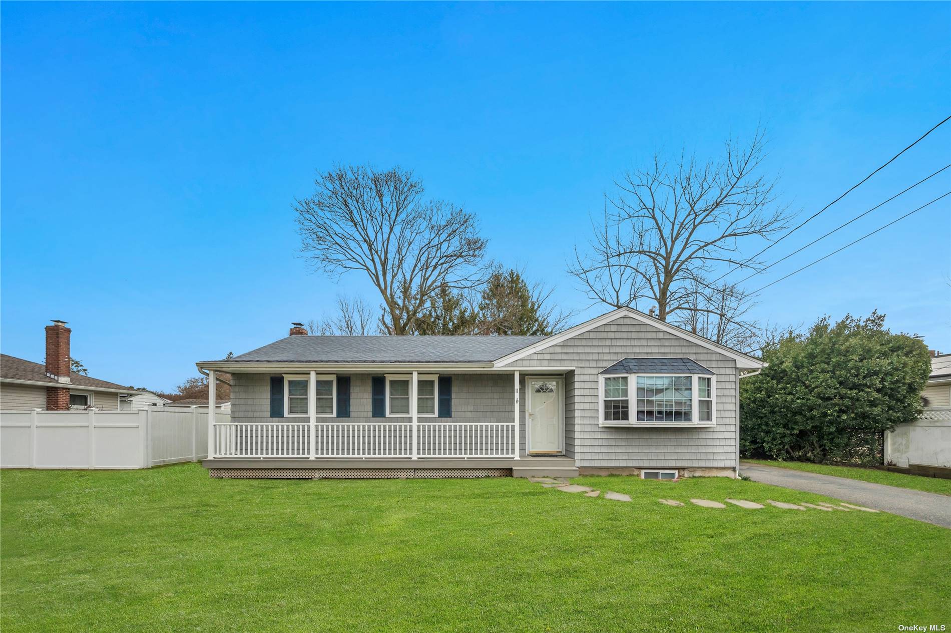 #1 photo, 11 Mayo Avenue, 東長島 亨廷顿 Huntington , NY 11743