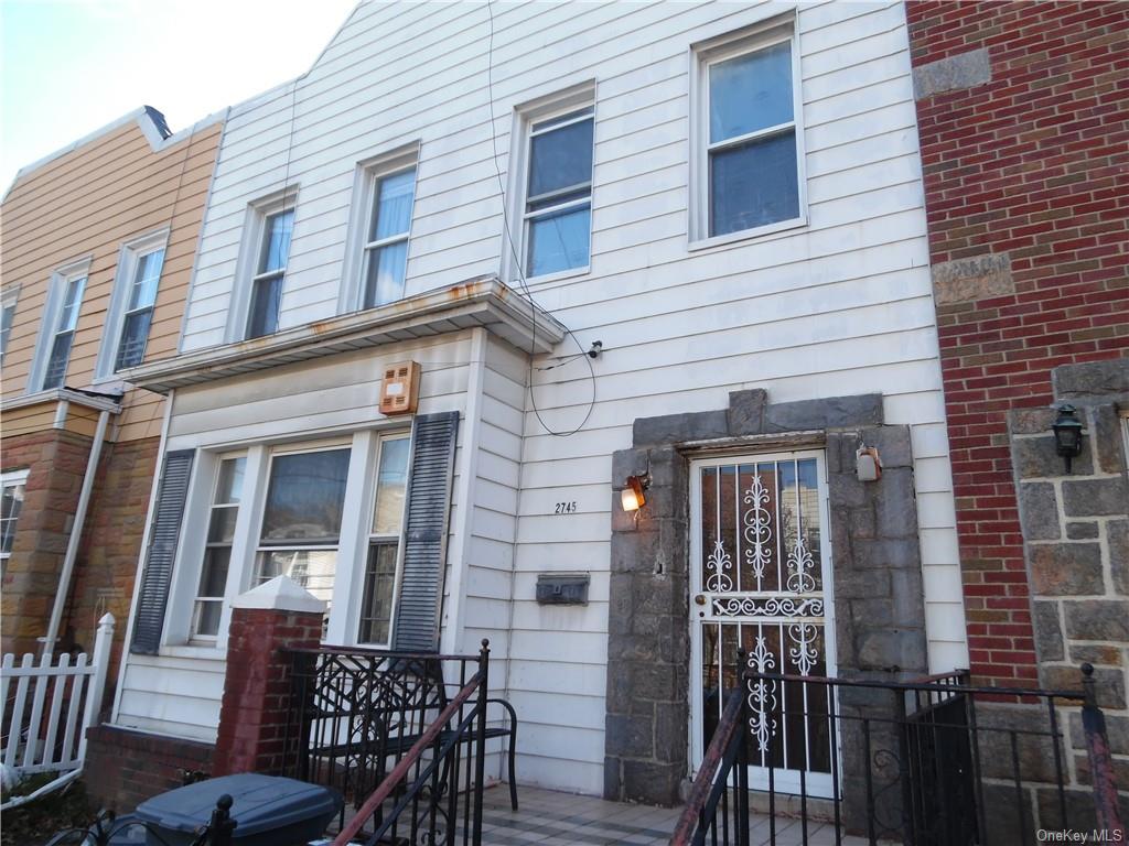 #1 photo, 2745 Holland Avenue, 布朗士 Bronx , NY 10467