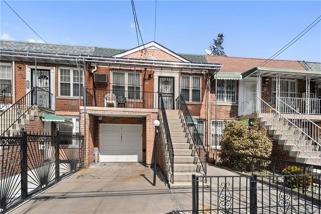 #1 photo, 1031 E 211th Street, 布朗士 Bronx , NY 10469