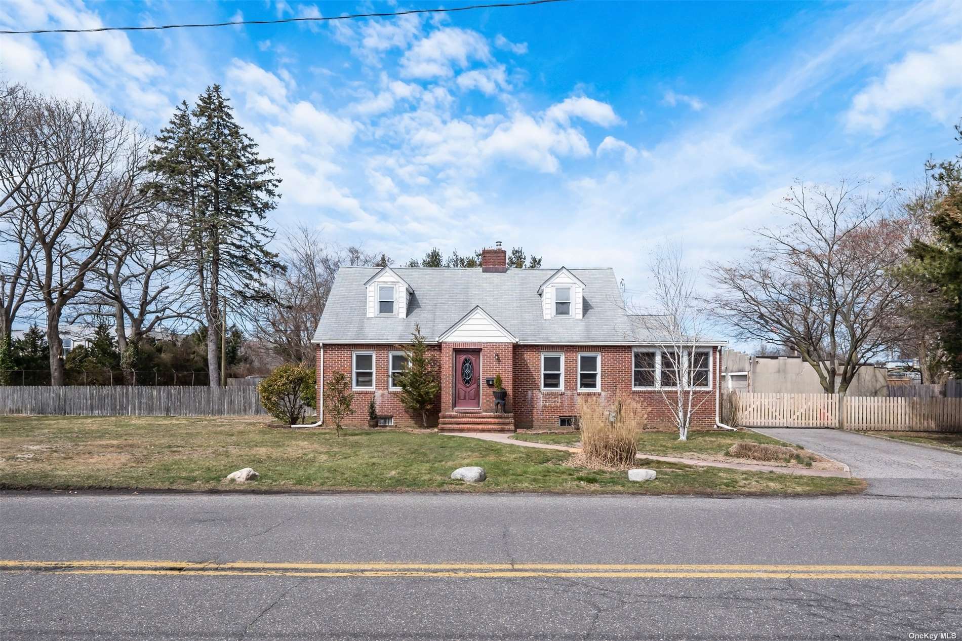 #1 photo, 1 Central Street, 东长岛 Greenlawn , NY 11740