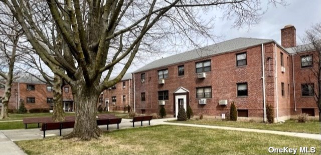 #1 photo, 90-29 Shore Parkway, 皇后区 霍华德滩 Howard Beach , NY 11414