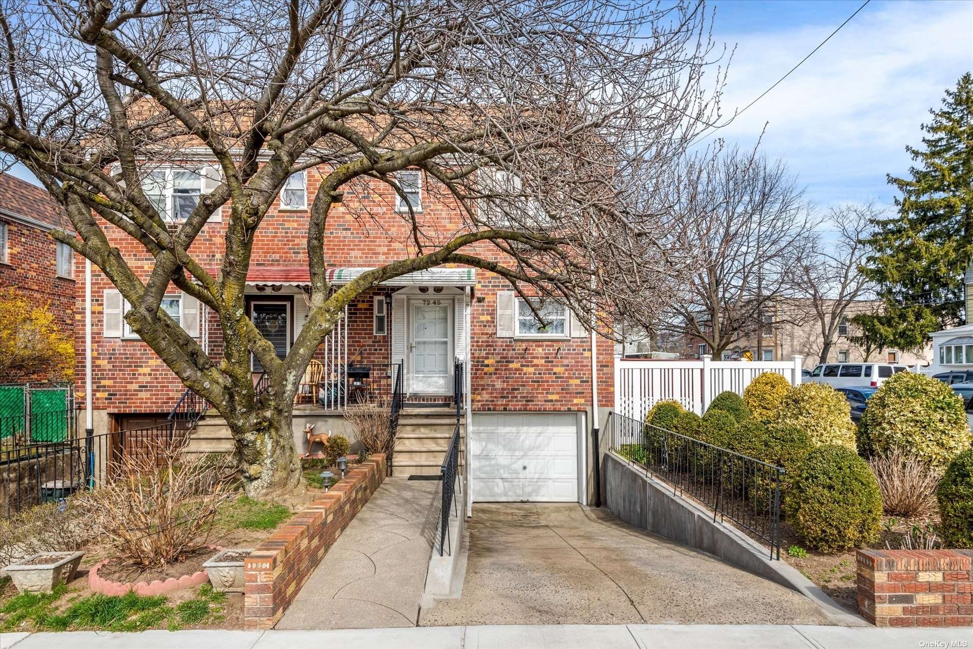 #1 photo, 72-45 Central Avenue, 皇后区 Glendale , NY 11385