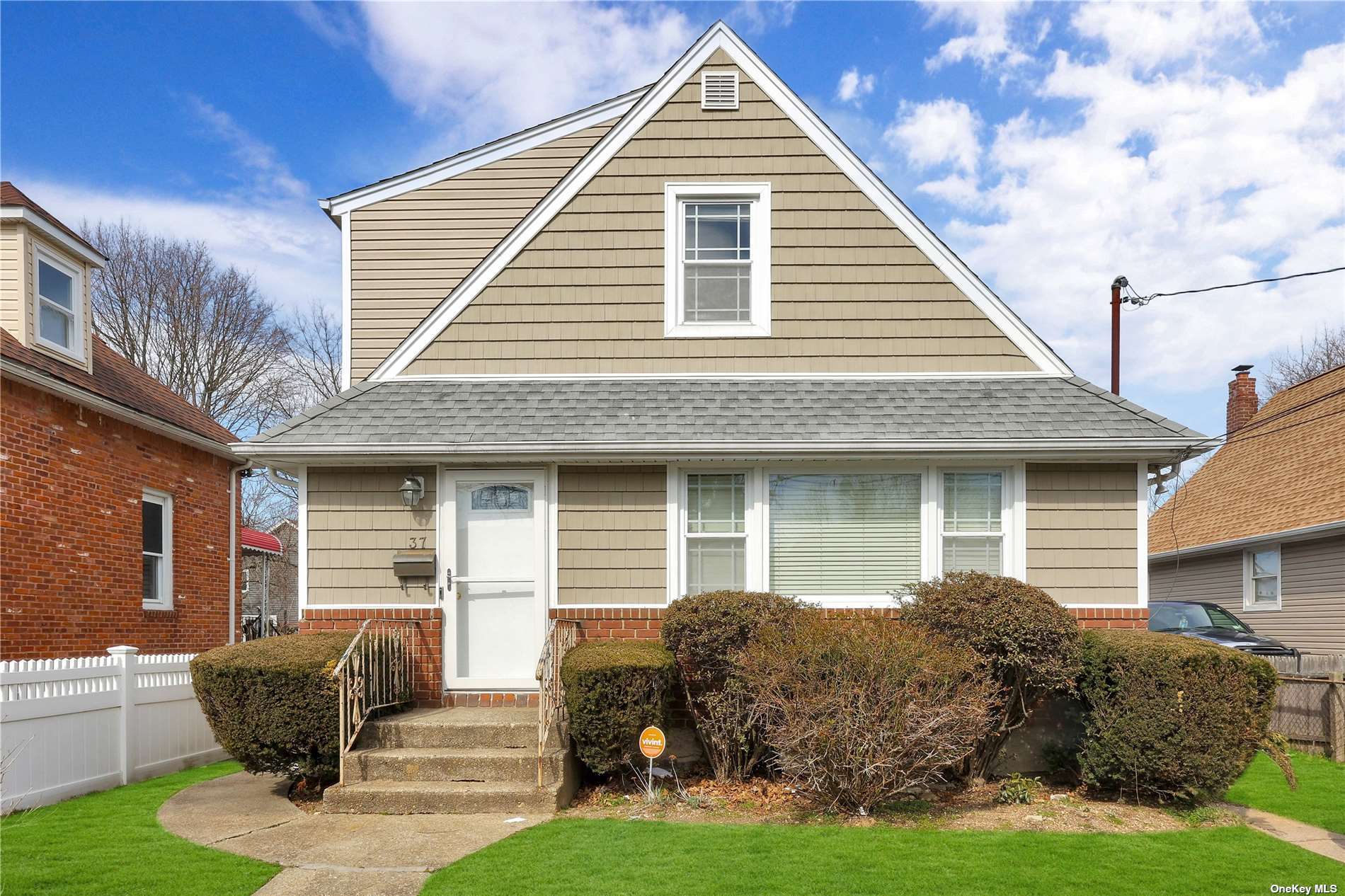 #1 photo, 37 Dorlon Street, 長島 Hempstead , NY 11550