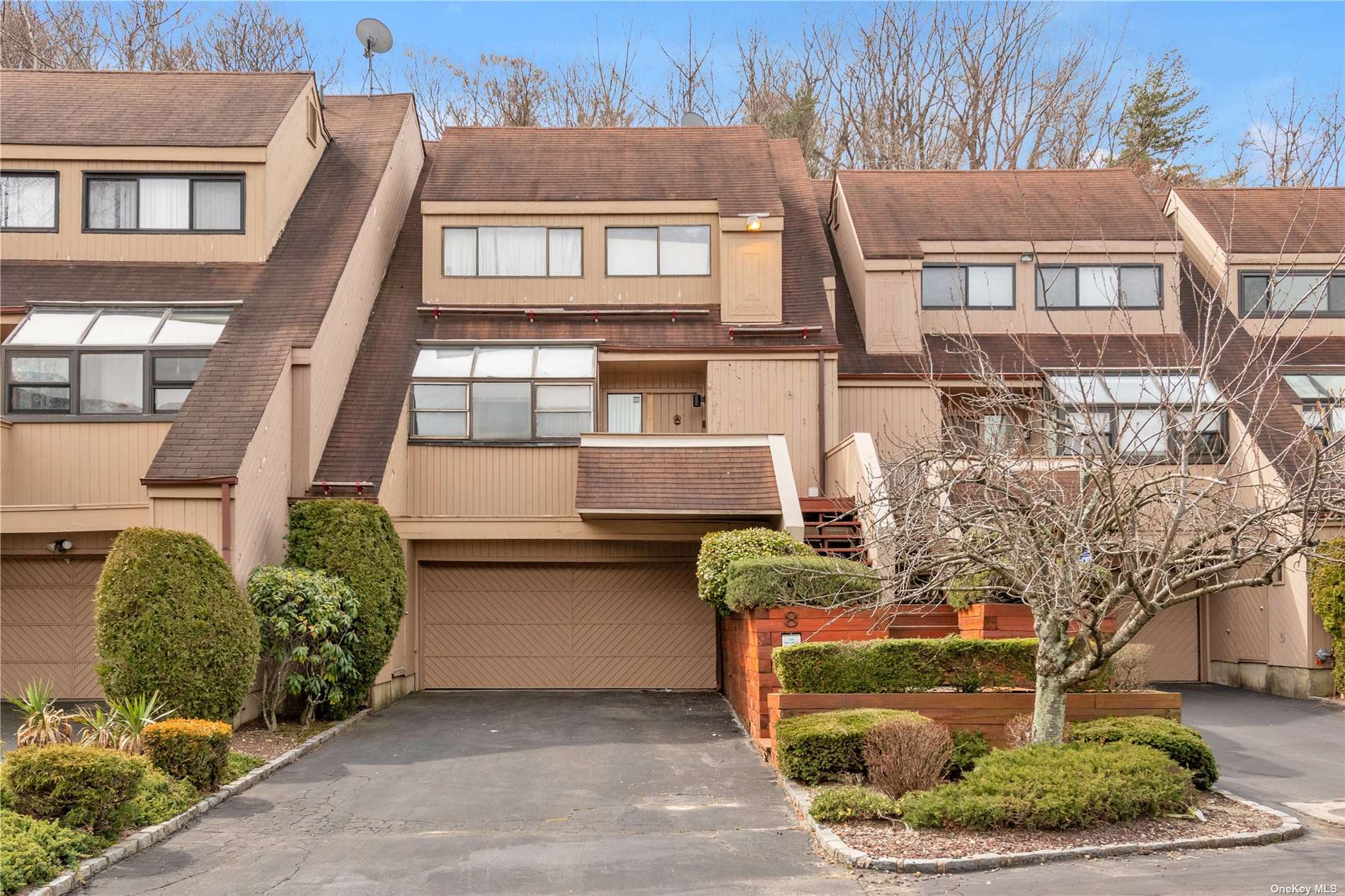 #1 photo, 8 John Bean Court, 長島 華盛頓港 Port Washington , NY 11050