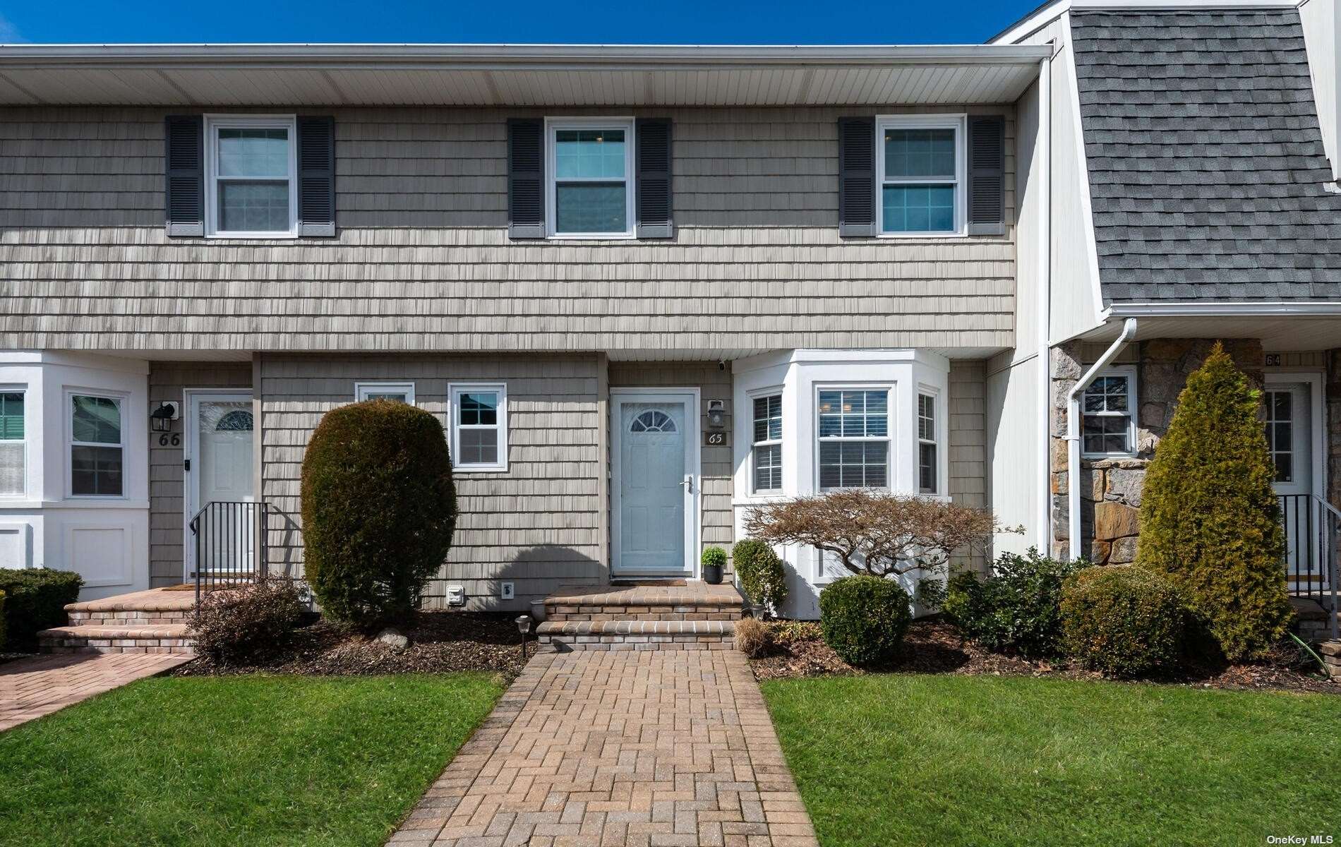 #1 photo, 65 Holiday Drive, 長島 Woodbury , NY 11797