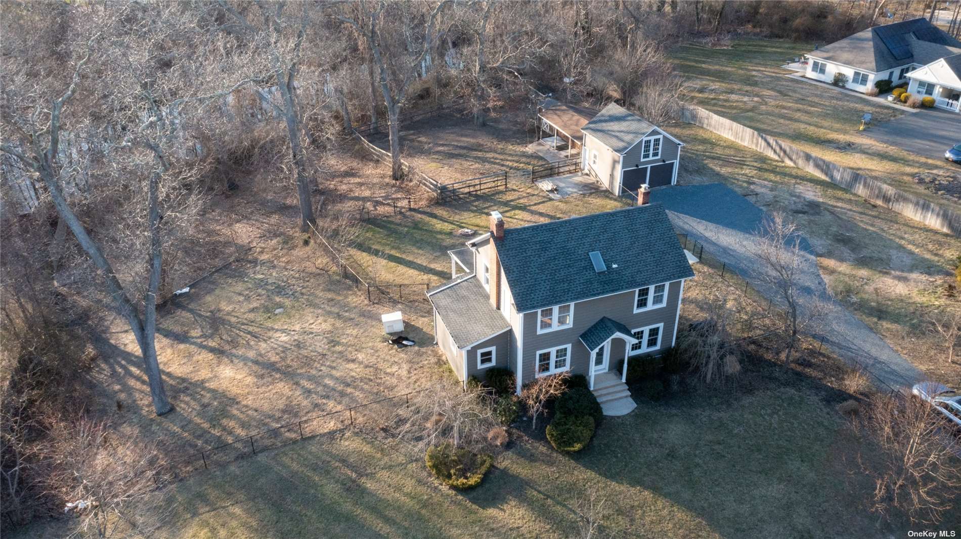 #1 photo, 74 Mt. Sinai Coram Road, 東長島 科勒姆 Coram , NY 11727