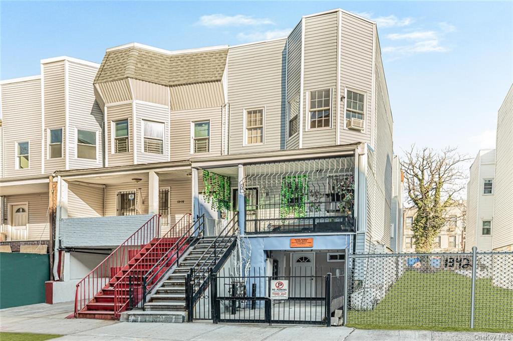 #1 photo, 1344 College Avenue, 布朗士 Bronx , NY 10456