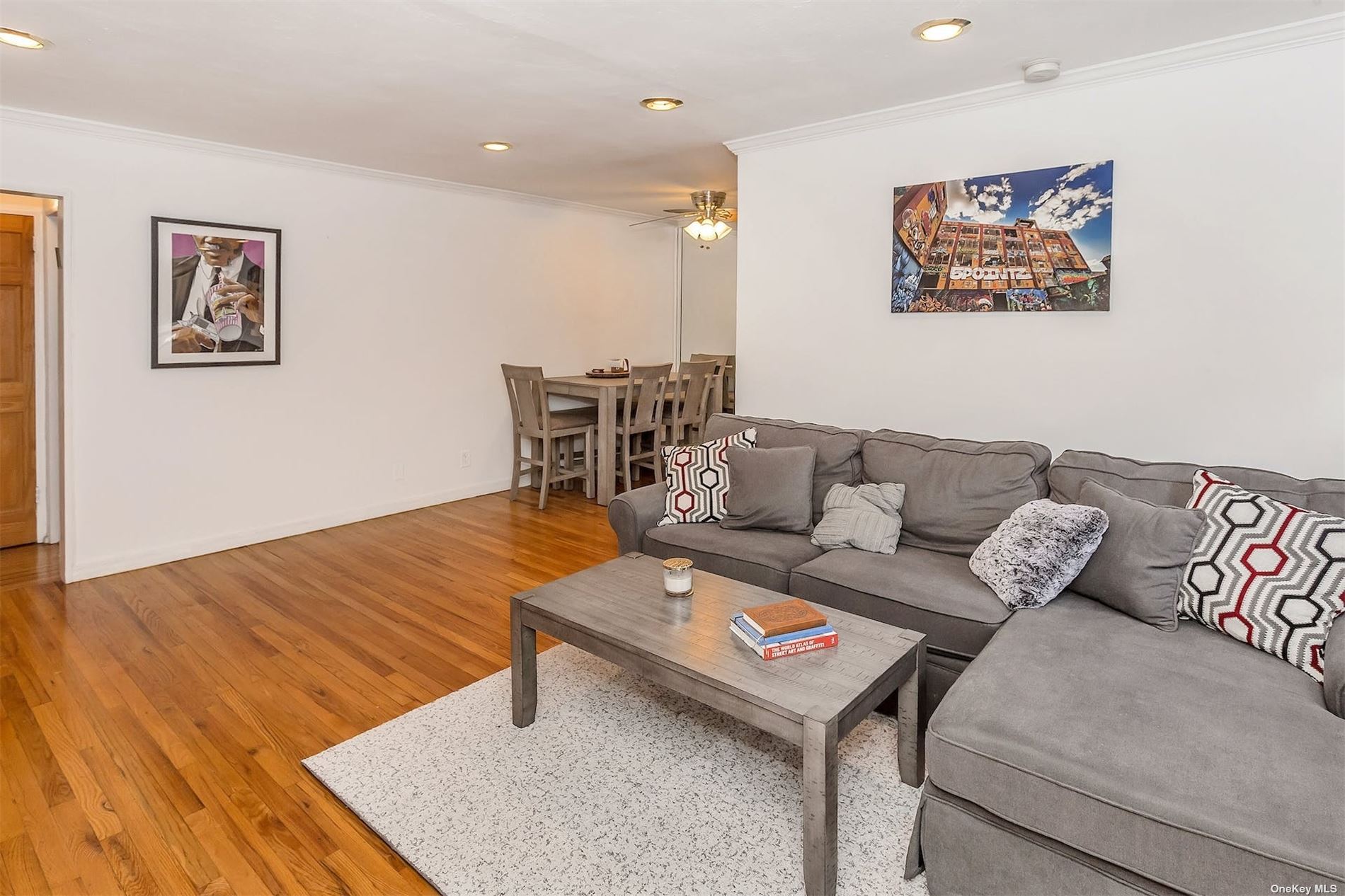 #1 photo, 199-58 21st Avenue, 皇后區 白石鎮 Whitestone , NY 11357