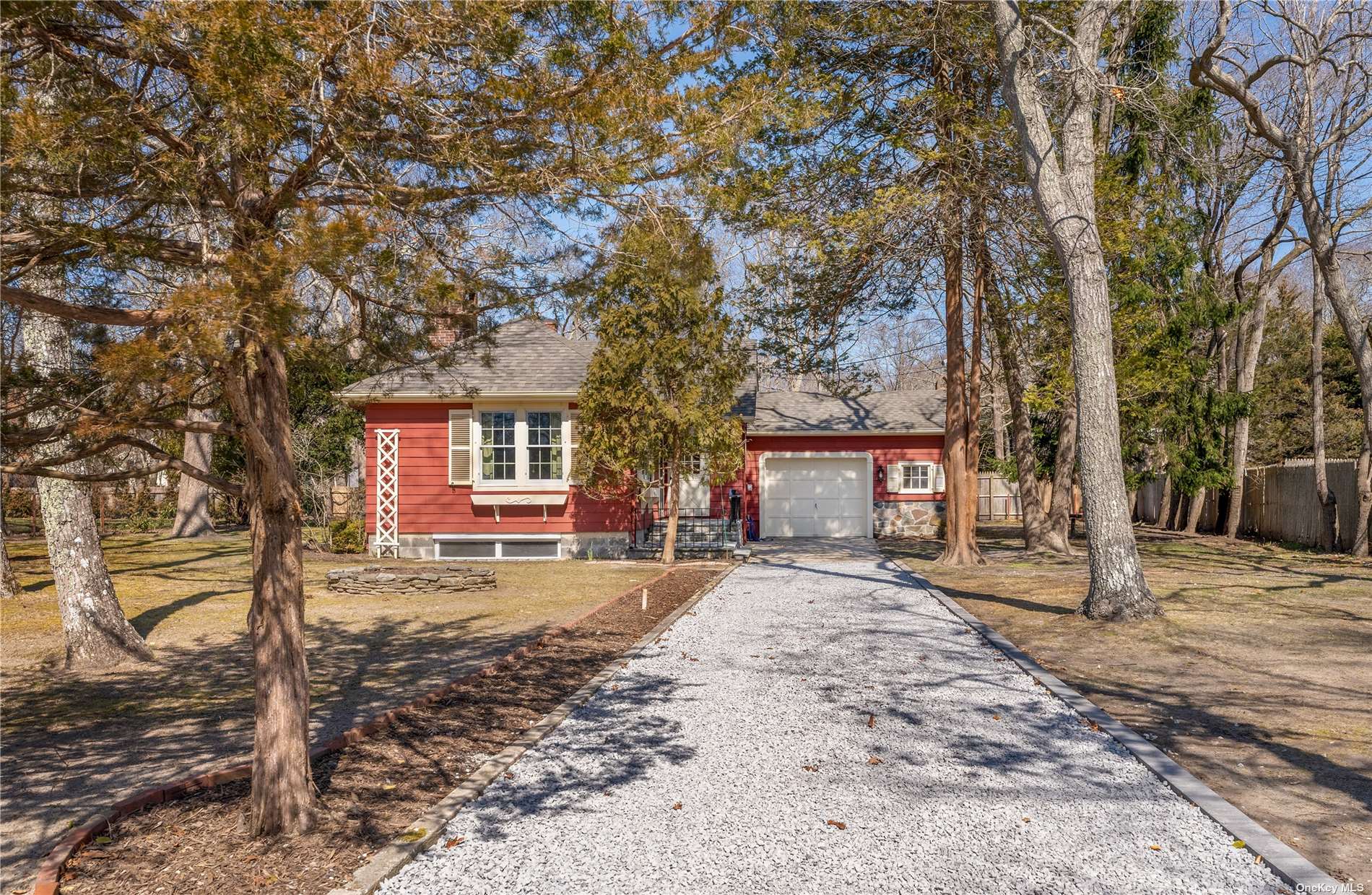 #1 photo, 35 Lynncliff Road, 東長島 汉普顿 Hampton Bays , NY 11946