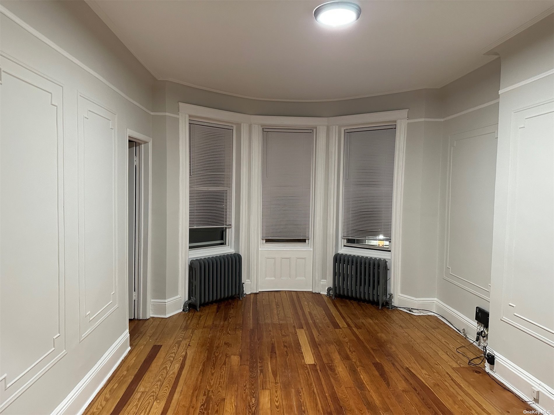 #1 photo, 58-17 69th Avenue, 皇后区 瑞吉屋 Ridgewood , NY 11385