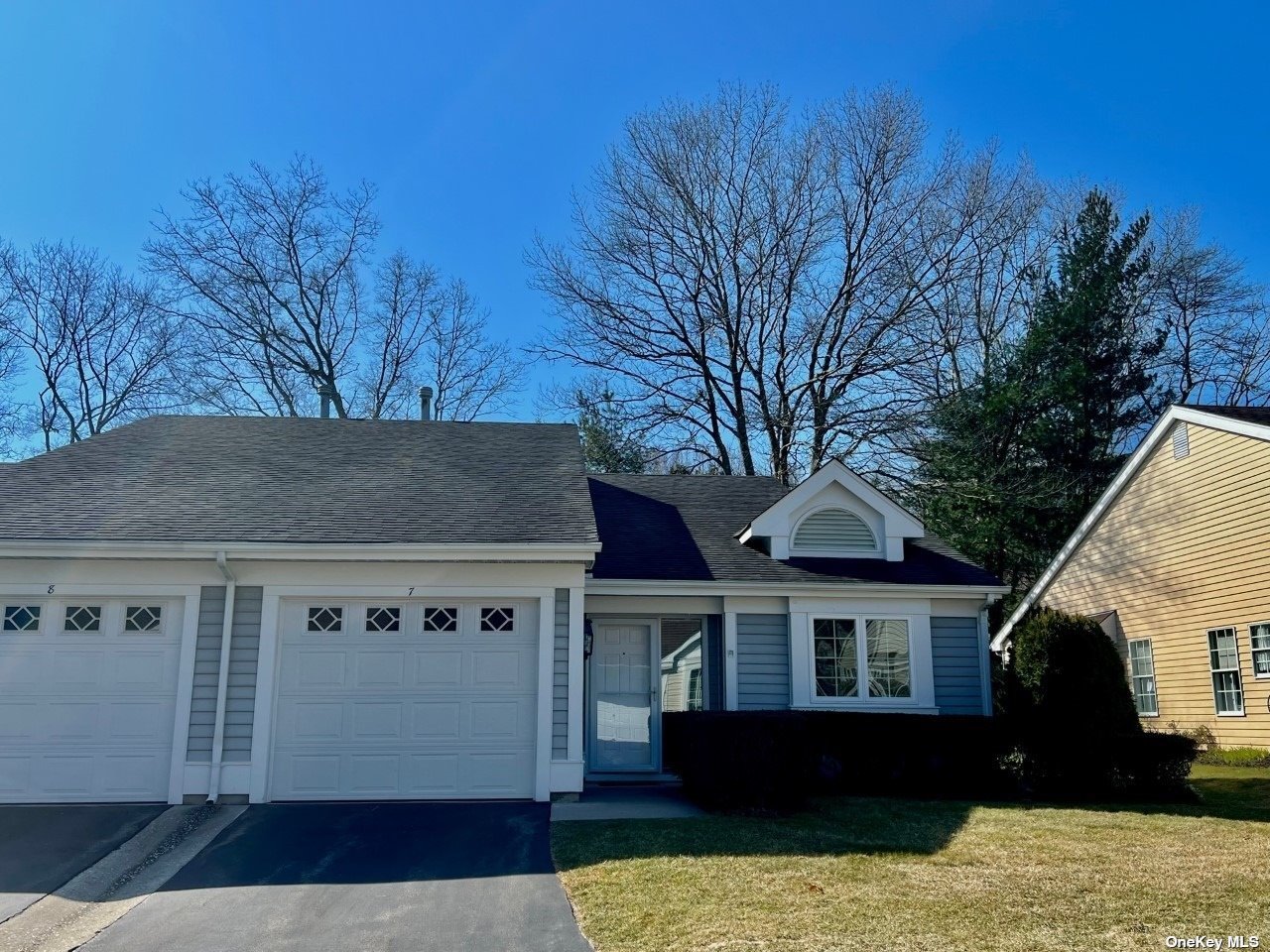 #1 photo, 7 Huntington Court, 東長島 Ridge , NY 11961