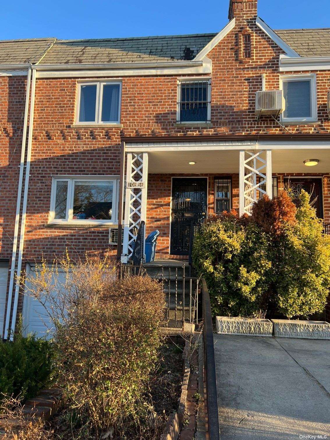 #1 photo, 108-56 66th Avenue, 皇后區 森林小丘 Forest Hills , NY 11375