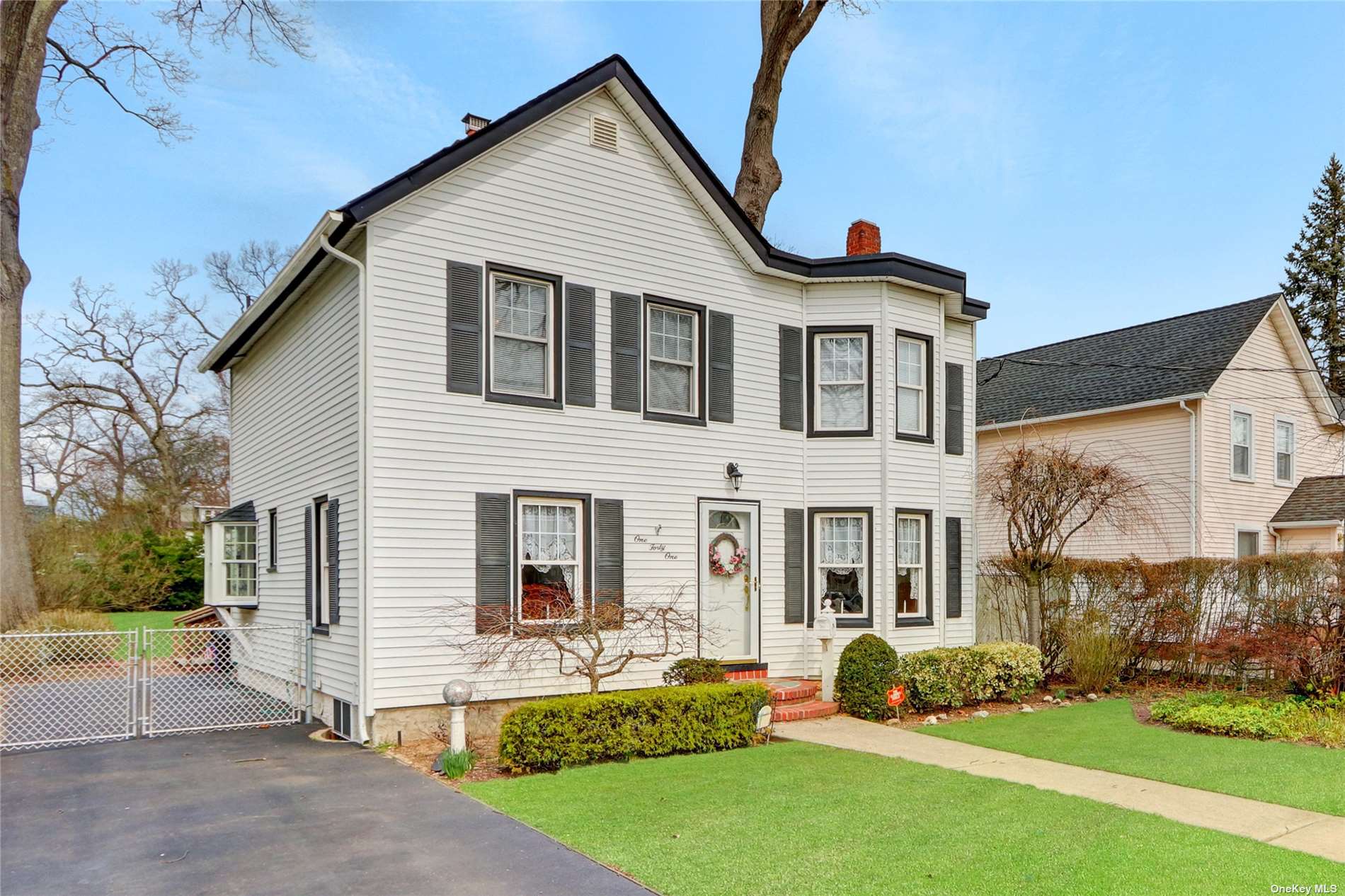 #1 photo, 141 Cleveland Avenue, 長島 Rockville Centre , NY 11570