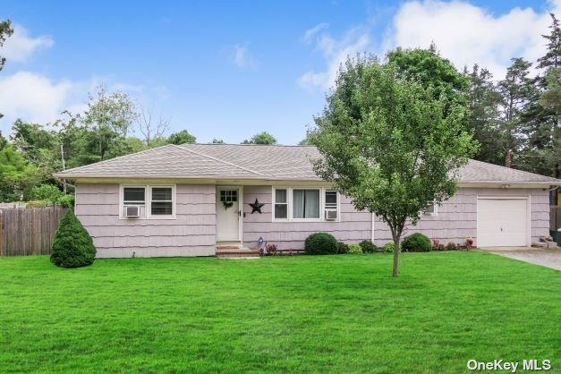 #1 photo, 25 Astor Avenue, 東長島 Brookhaven , NY 11719